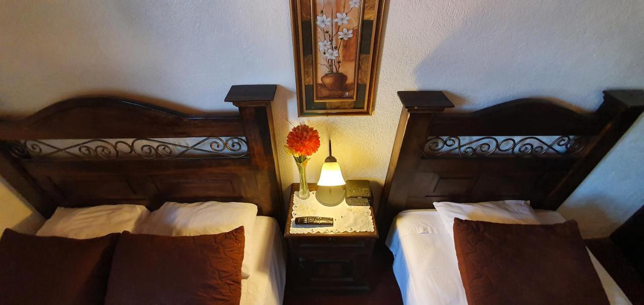 Parrot House Bed & Breakfast Antigua Eksteriør bilde
