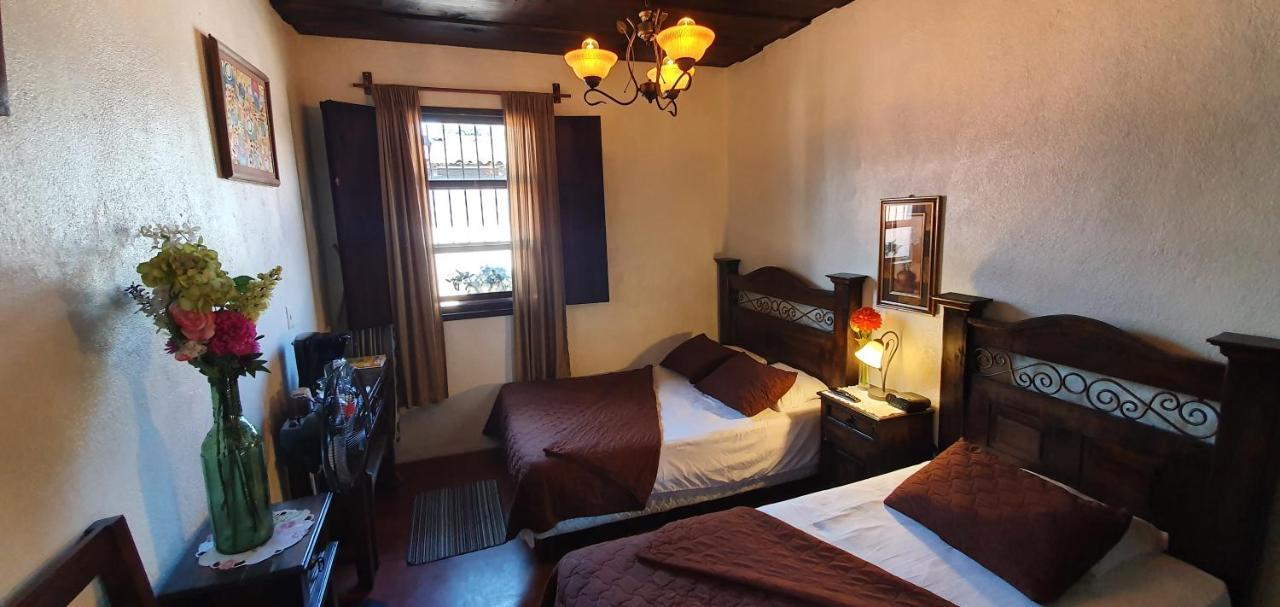 Parrot House Bed & Breakfast Antigua Eksteriør bilde